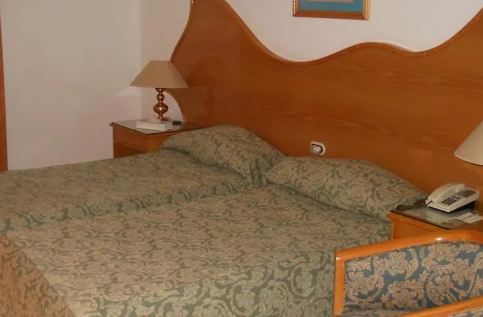 Otel Turquoise 3*